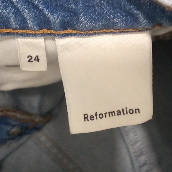 Reformation Lola Denim Jean Short - Picture 10 of 10